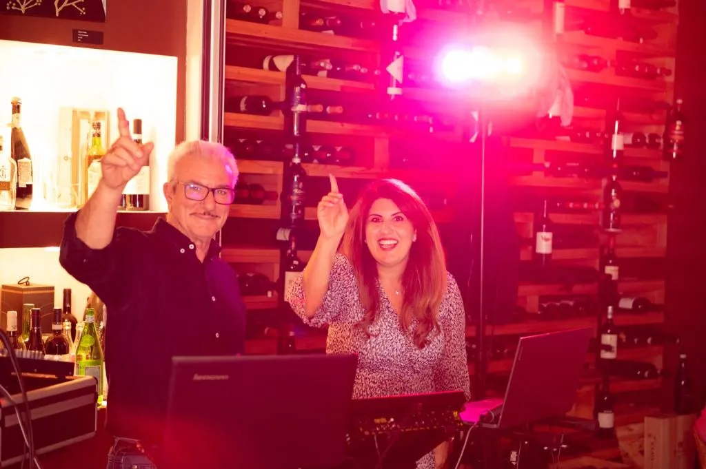 NoiMusica Italienisch Deutsch Live band mit Internationale musiker