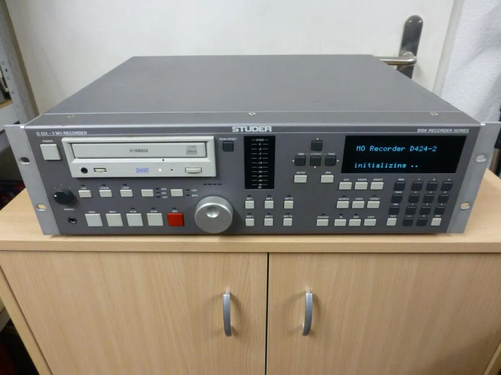Studer D 424-2 Mo Recorder