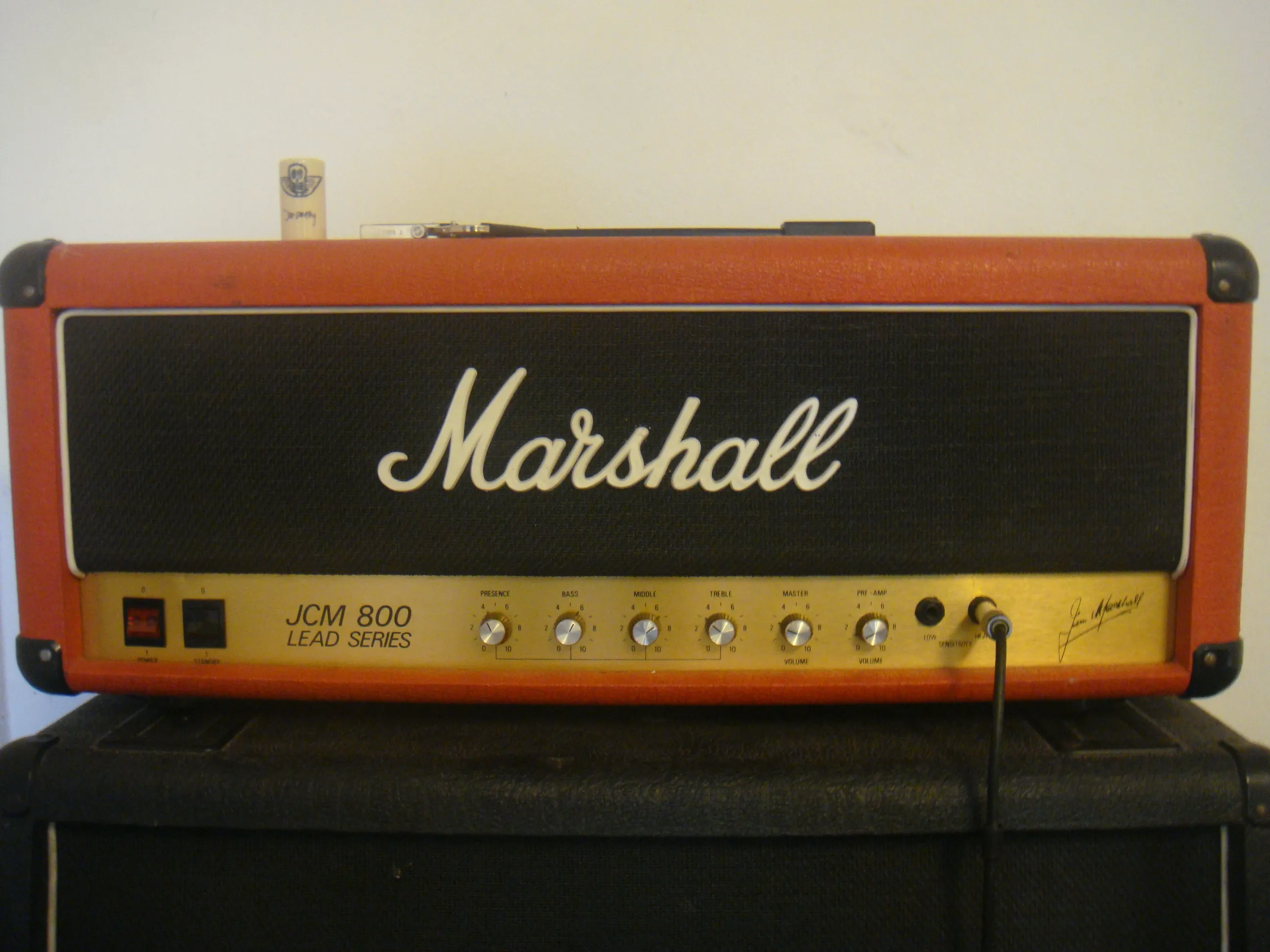 Marshall JCM 800