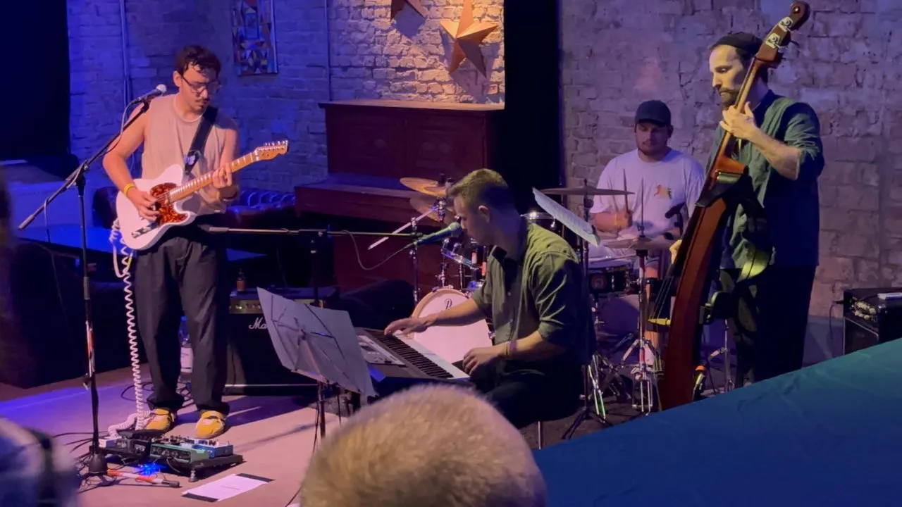 Mitspieler mit Melodieinstrumenten gesucht! (Funk, Jazz-Funk)